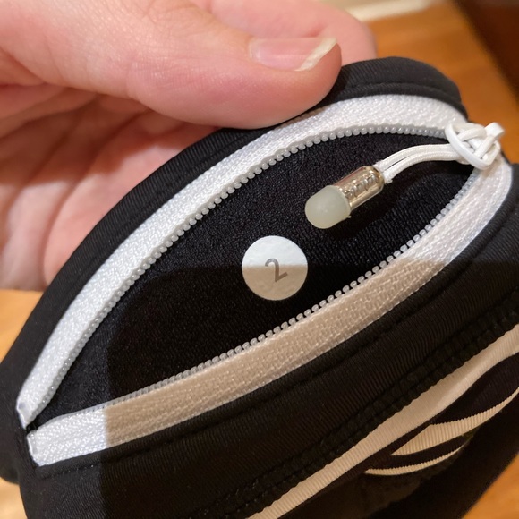 Lululemon Black w/ Stripe Inspire II Crop - Picture 5 of 5